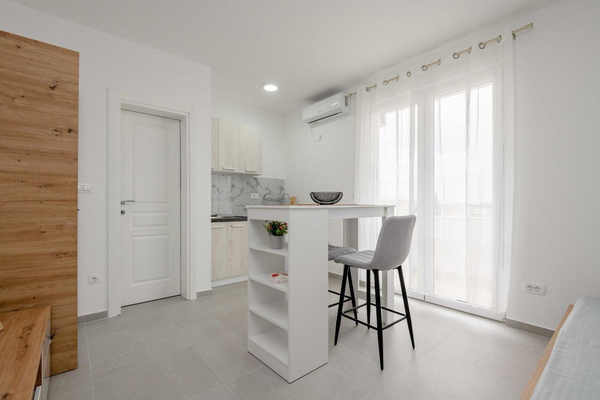 Apartments Milivojevic Bar Szoba fotó